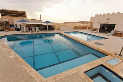 arab-divers-pool
