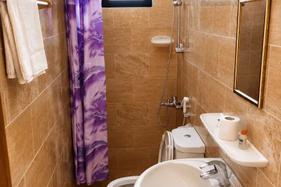 bathroom-with-details